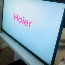 40 Inch Haier flat screen tv NO REMOTE NO WALL MOUNT NO LEGS 