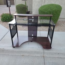 FREE - Computer Desk 