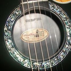 Ovation 35th Anniversary guitar 200 made, mint!
