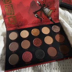 Mulan Eyeshadow Palette