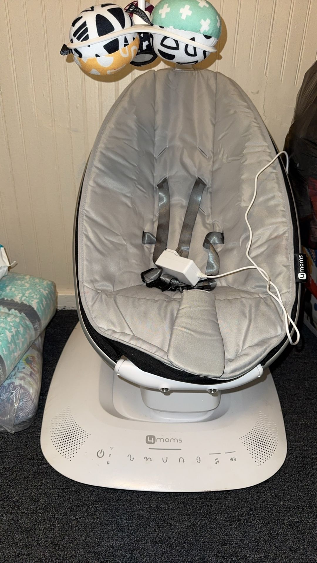 4 Moms Baby Swing 
