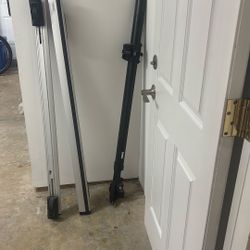 Thule Rapid CrossRoad Foot Pack For Raised Roof Rails 450R- $250 Cash Only