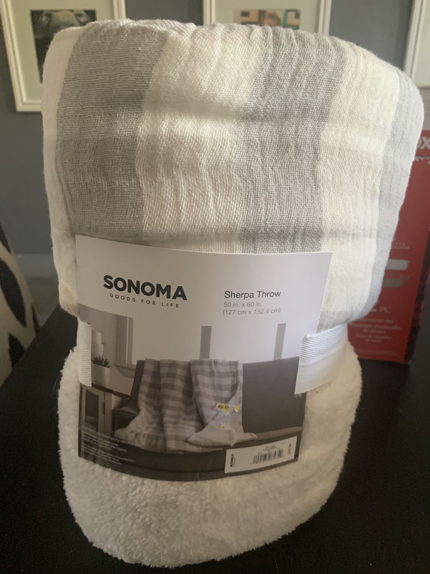 SANOMA 50in x 60in Sherpa throw blanket BRAND NEW!