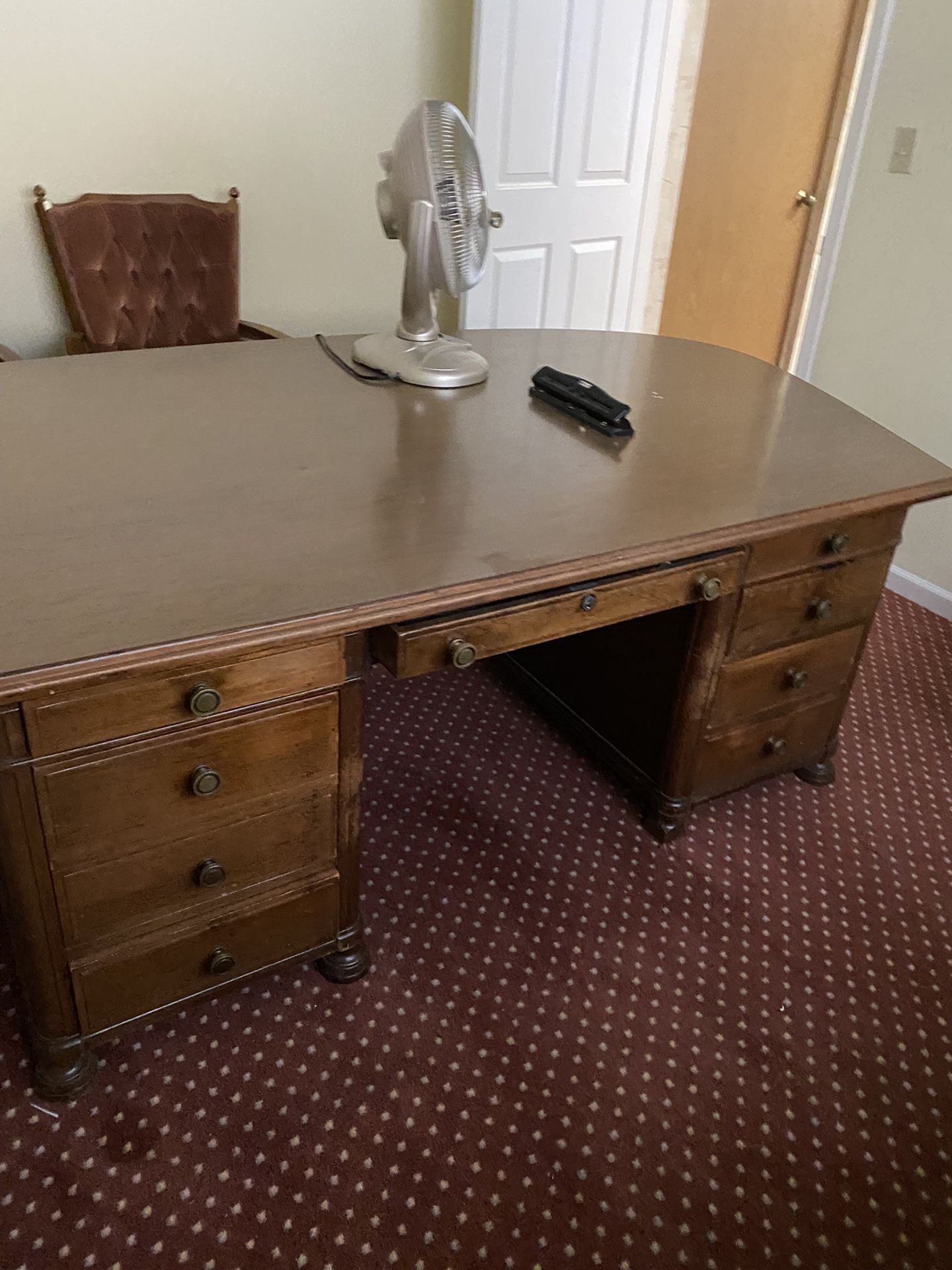 Desks Foosale All Wood New They Were in 15000 And On Down New Selling Entire Office
