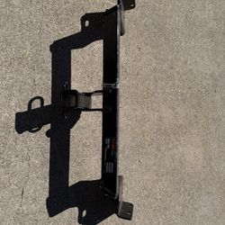 2017-2025 Jeep Compass Curt Class 3 Trailer Hitch, 2" Receiver, Select Jeep Compass #13363