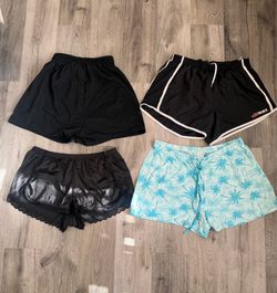 Lot of 4 Women's Shorts Size L Athletic Activewear Hotworx Lounge Summer Bundle