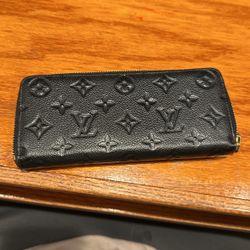 Black Louis Vuitton Wallet