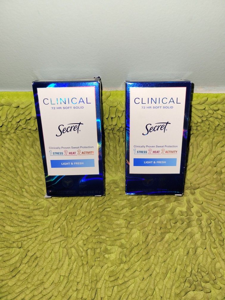 2 Deodorants Secret Clinical 72hr Soft Solid Light & Fresh 1.6oz