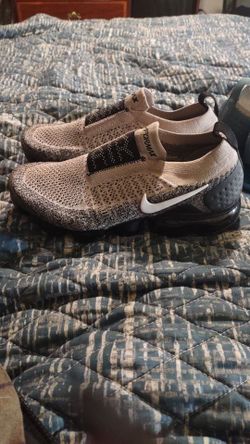 Nike Air VaporMax Moc 2 size 9