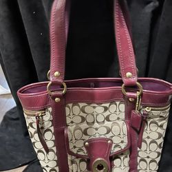 Coach Shoulder Tote Bag - Authentic