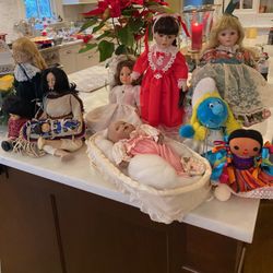Assortment Of Vintage Dolls