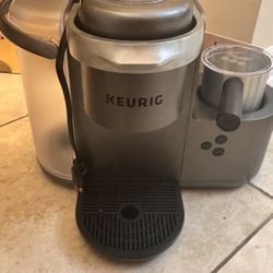K-Café Keurig Single Serve Coffee Latte & Cappuccino Maker: Read Description 