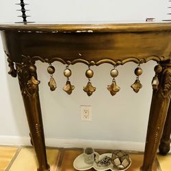 Elegant Vintage Half-Moon Console Table – Solid Wood, Hand-Carved Detail