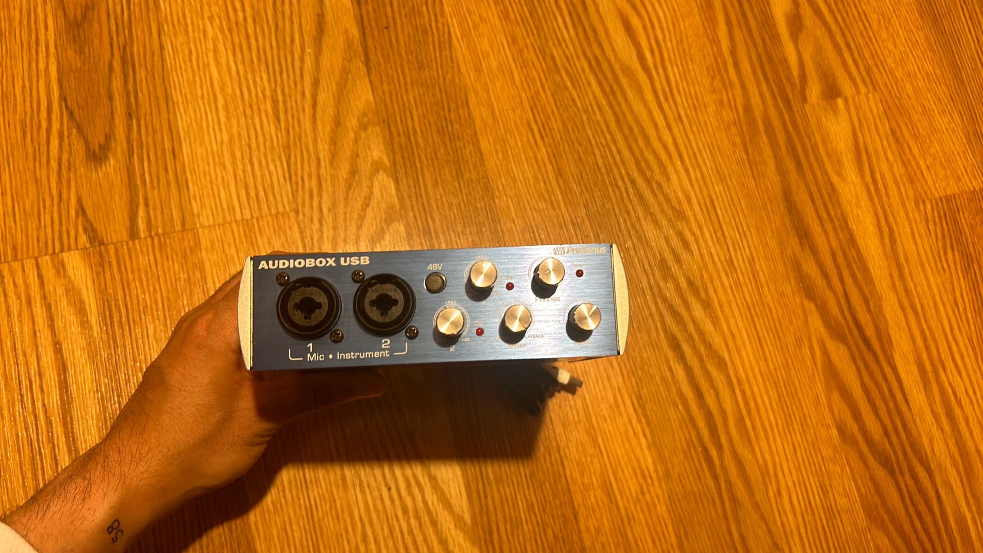 Audio interface with new cord
