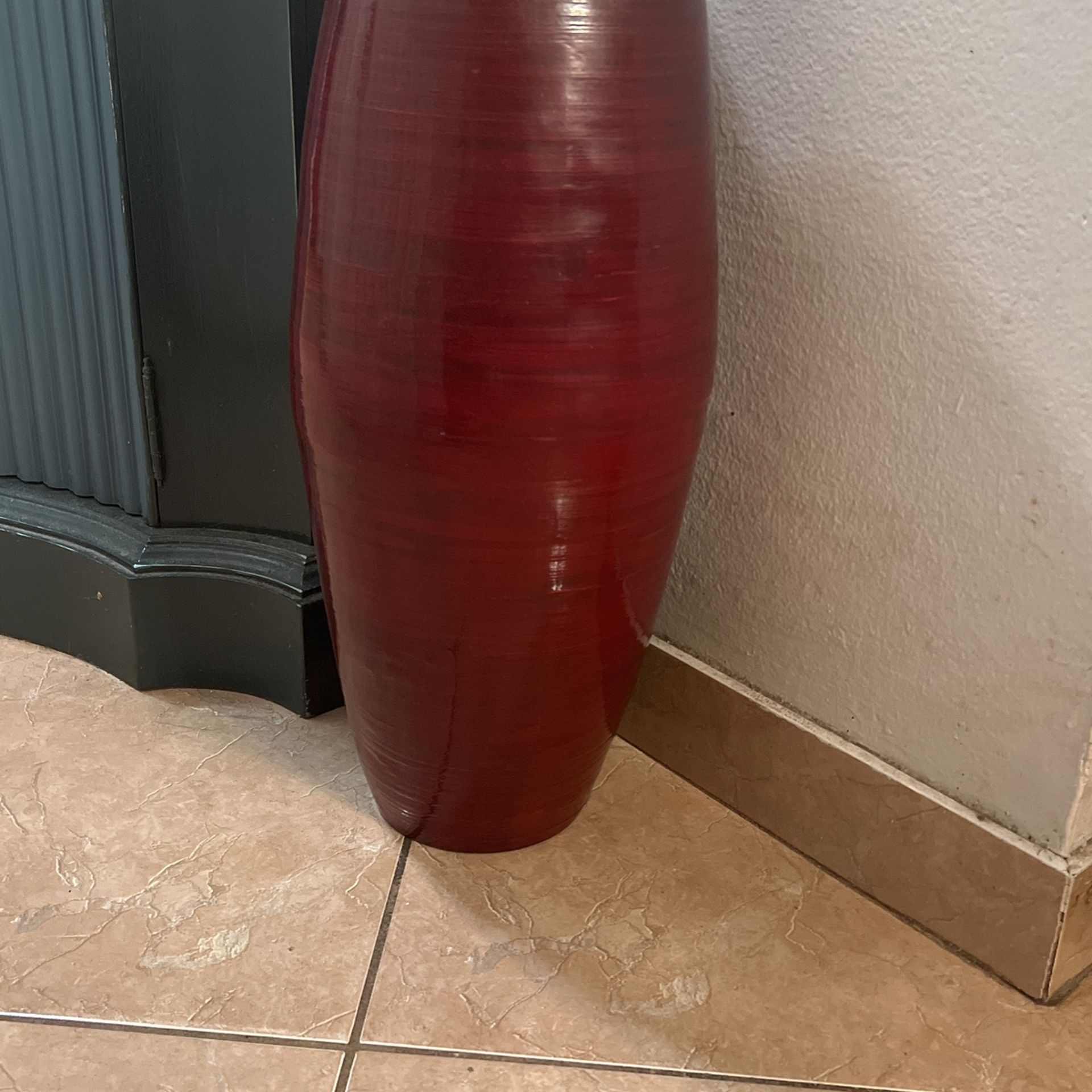 Lerman red bamboo, tall vase