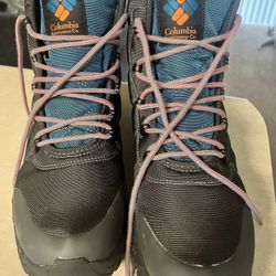 Insulated Columbia Snow Boots 