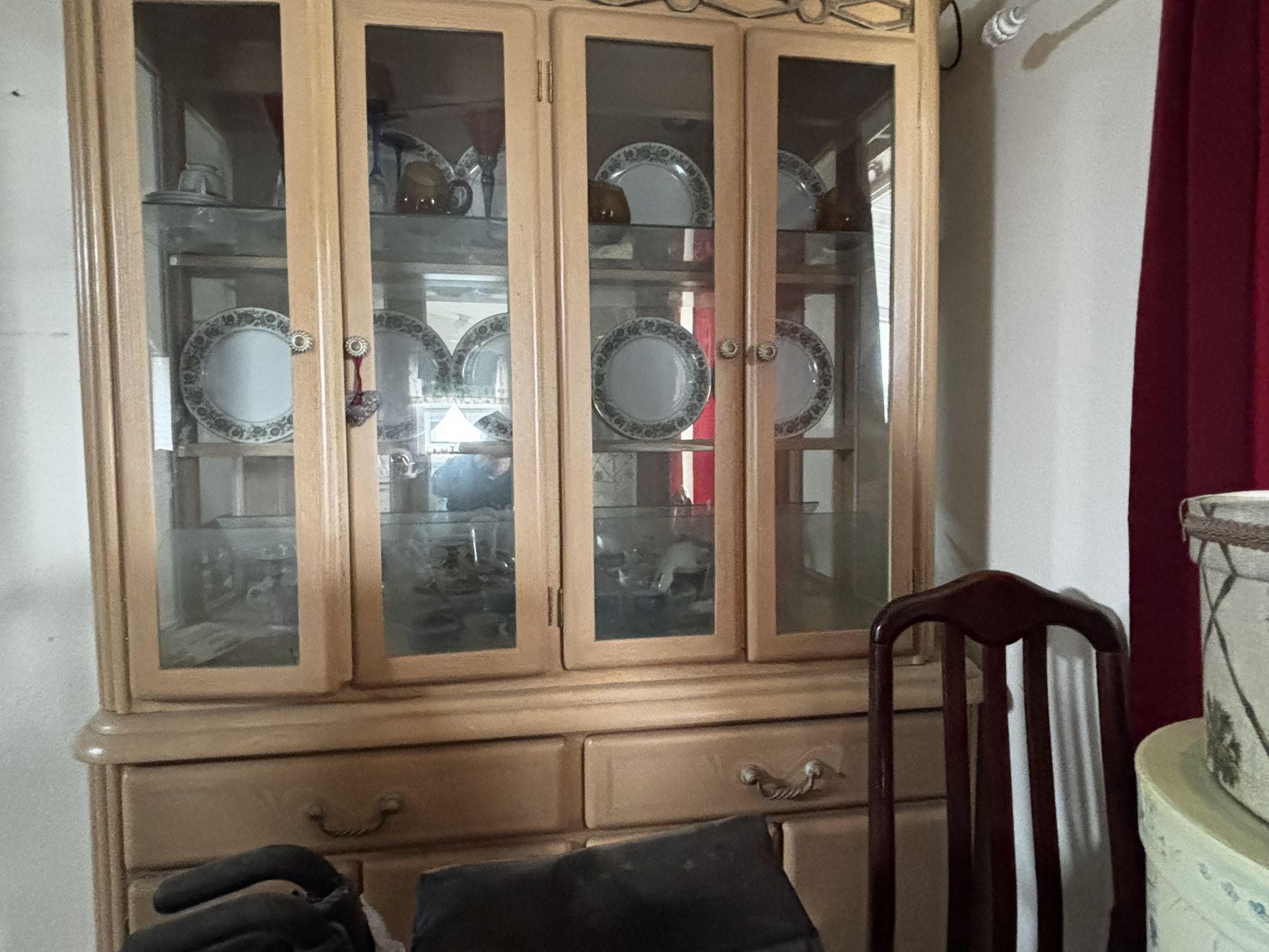 2 Piece China Cabinet