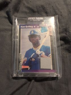 Ken Griffey  Jr Jersey Swatch Rated Rookie Card