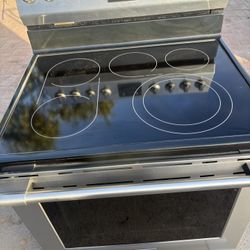 Fridge Professional Electric Stove Works Perfect In Great Condition Free Delivered To Garage