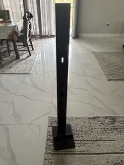 Vacuum Cleaner Stand, Compatible with Cordless Vacuums Dyson Gen5 V15 V12 V11 V10 V8 V7 V6, Floor Vacuum Accessory Holder with 4 Hooks, Metal Storage 