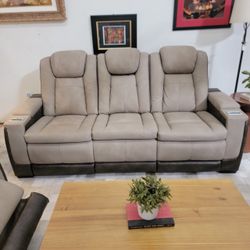 Next-Gen DuraPella Dual-Power Reclining Sofa
