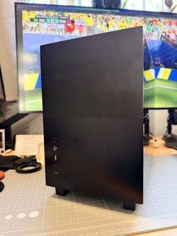 Lian Li Q58 Mini ITX Case