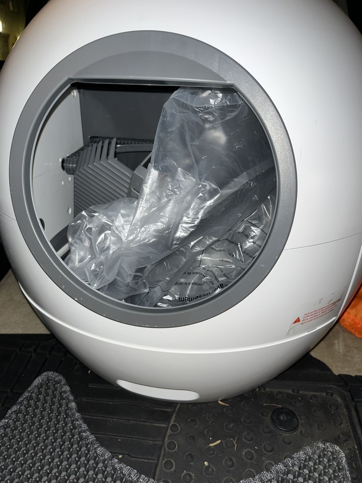 Automatic Self-Cleaning Cat Litter Box (KungFuPet) – $120