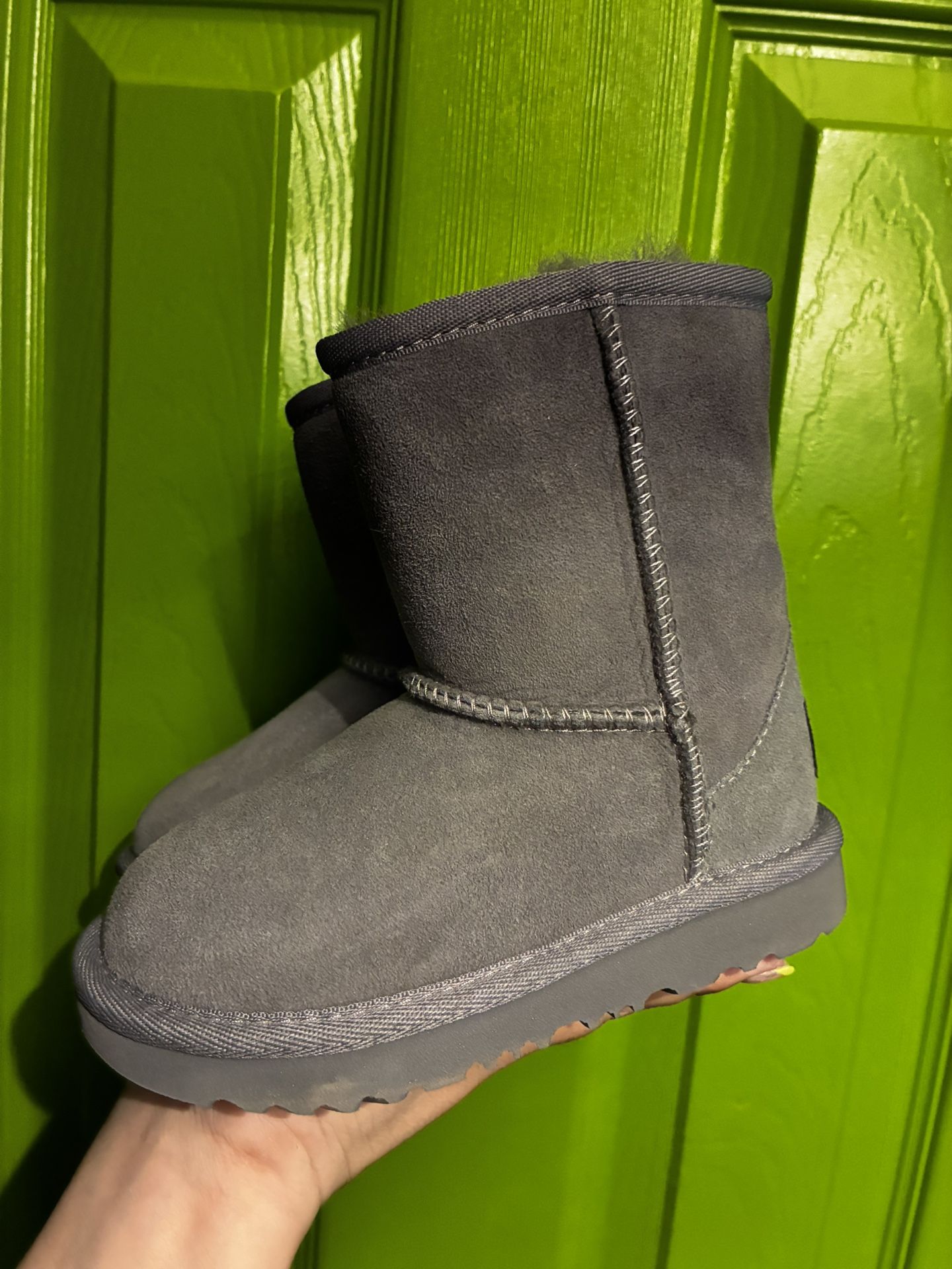 Ugg boots (little kid)