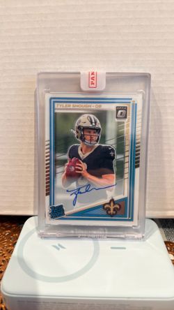 Saints Rookie Auto Tyler Shough