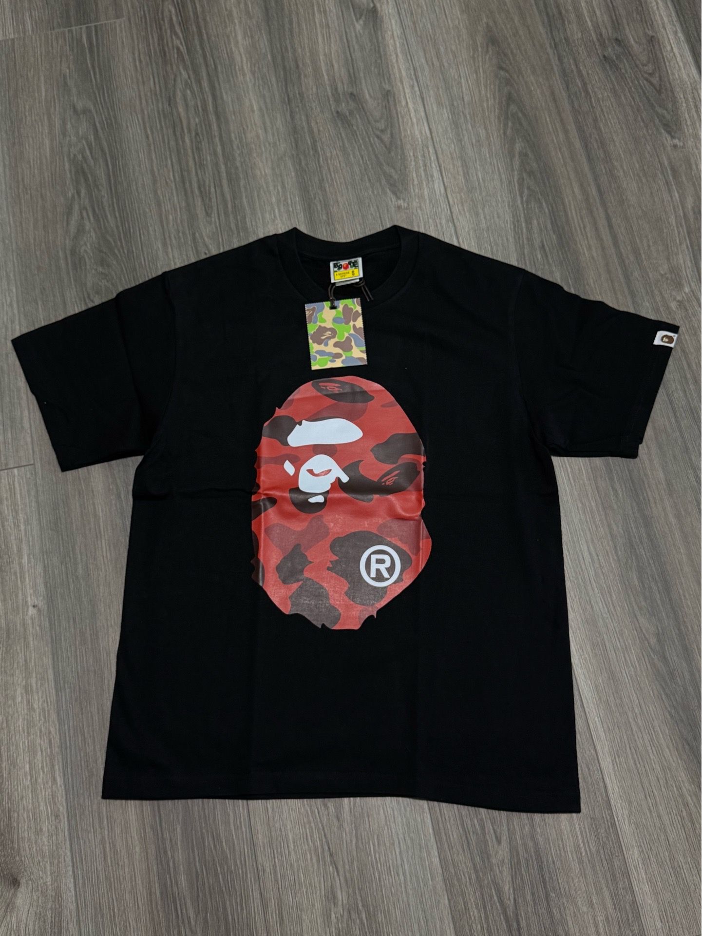 Bape t