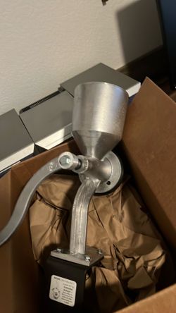Sun shine nugget hand wheat berry grinder