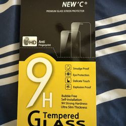 iPhone 16 Pro Max Screen Protector (6.9 inches) 