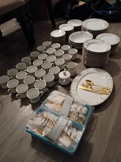 Exhale Fine China Southampton 223 To 1993 Edition Gold Trim Gold Silverware Gold Plated Silverware 300 Piece Unit