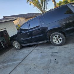 2007 Gmc Yukon For Parts