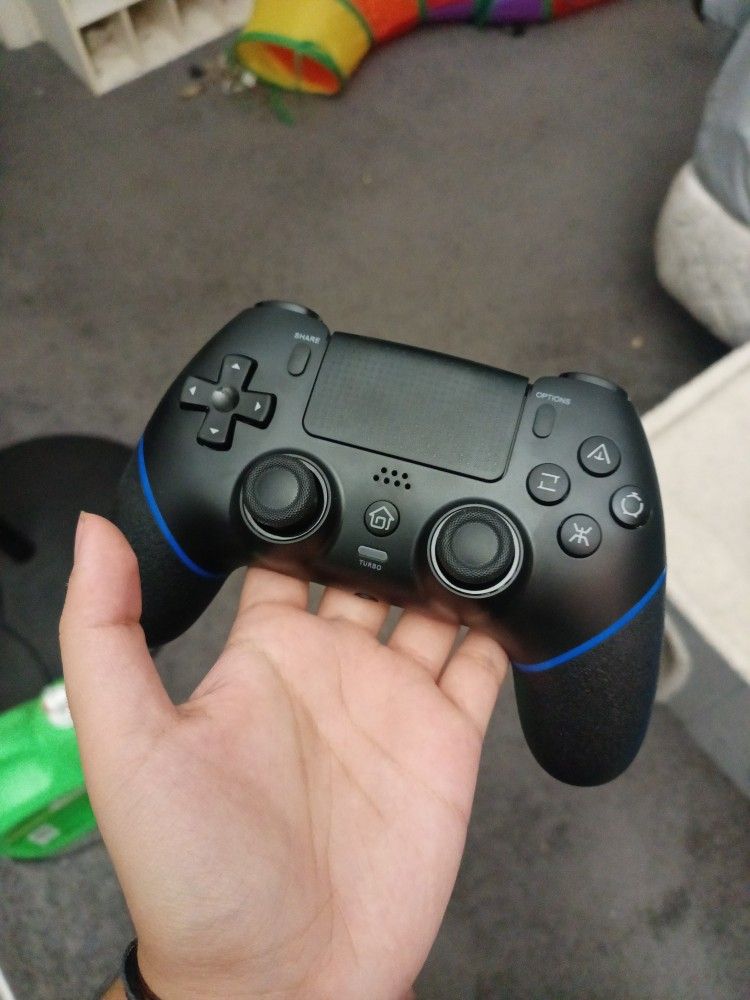 T48 WIRELESS PS4 CONTROLLER 