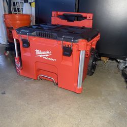 Milwaukee Packout 