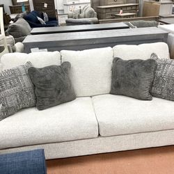 New 96” Sofa  🔥🔥 TAKE IT HOME