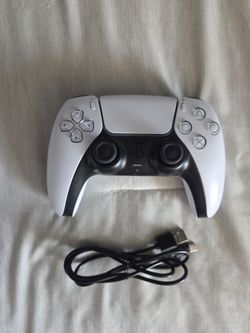 PS5 DualSense Wireless Controller - Like New
