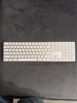 Apple keyboard