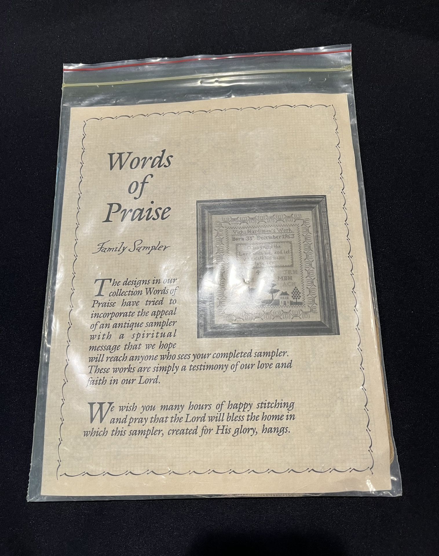 Words Of Praise Family Sampler Preowned