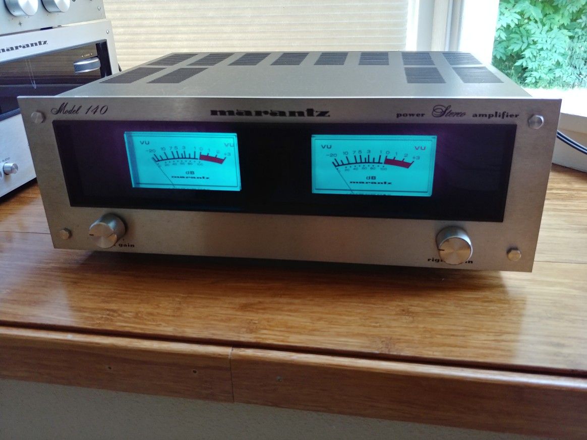 Vintage Marantz stereo and amp units