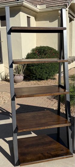 Stand shelf