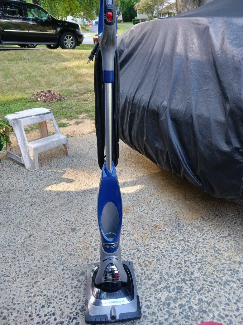 S H A R K Swivel 180 P R O F E S S I O N A L Model Number S P1000-26