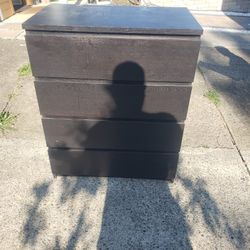 Nice Dresser With 4 Doors