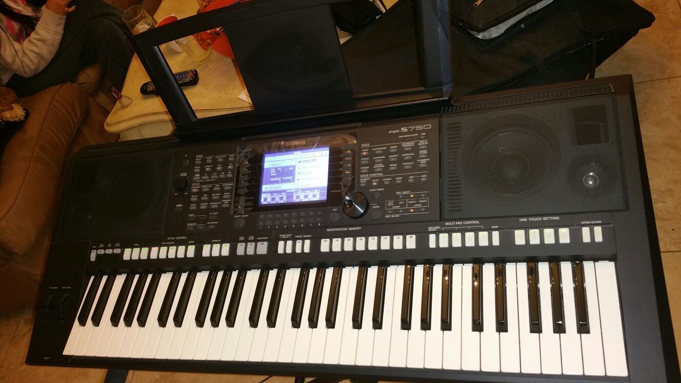 Yamaha Psr S750 for Sale in San Jose CA OfferUp