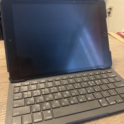 iPad 10.2” (7th Gen, 2019) – 16gb + Keyboard Case + Apple Pencil