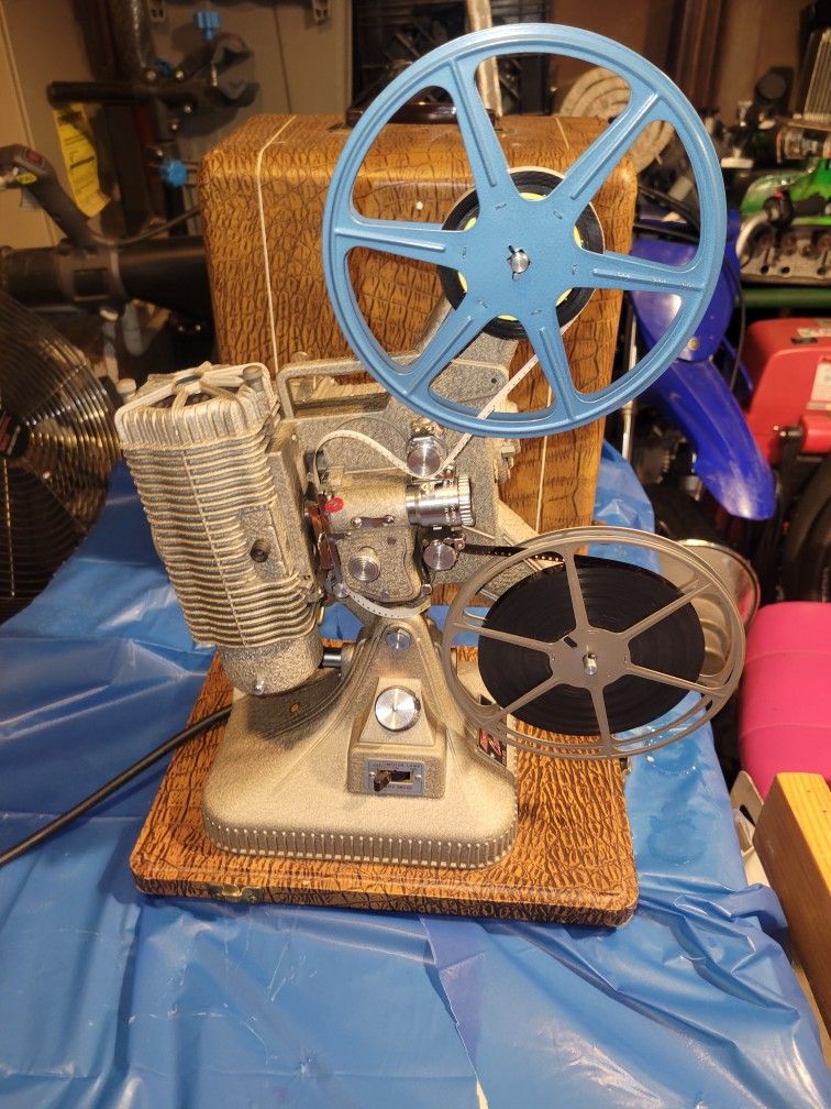 1940's Keystone Commander Deluxe 8 Movie Projector