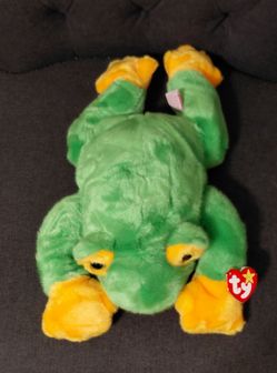 Brand new large beanie babies with tags.  ( never used ).