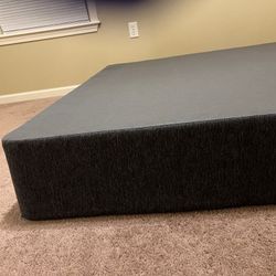 Bed Foundation Queen 