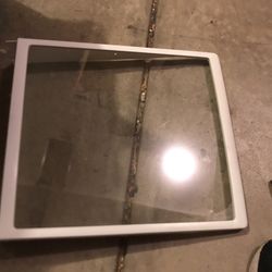 REFRIGERATOR SHELF, Glass